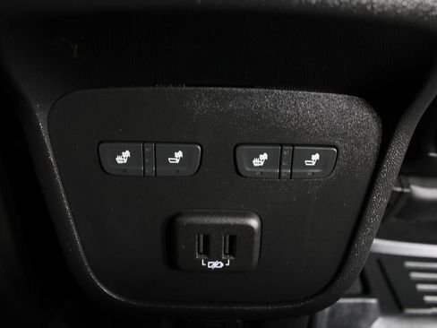 Used 2022 GMC Terrain Denali w/ Black Diamond Edition AWD/4WD image 22