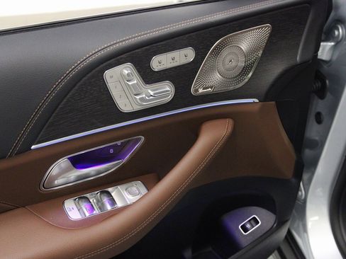 New 2026 Mercedes-Benz GLE 450 4MATIC image 16