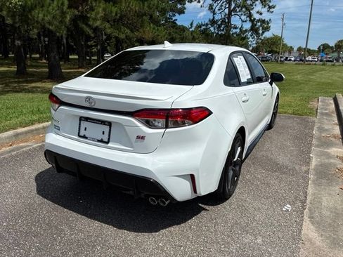 Used 2025 Toyota Corolla SE FWD image 3