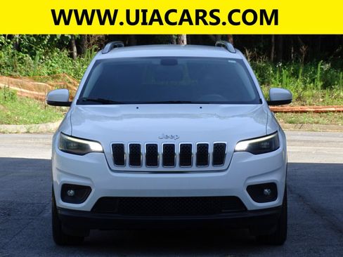 Used 2019 Jeep Cherokee Latitude Plus FWD image 3