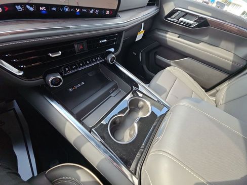 New 2026 Chevrolet Tahoe Premier AWD/4WD image 21