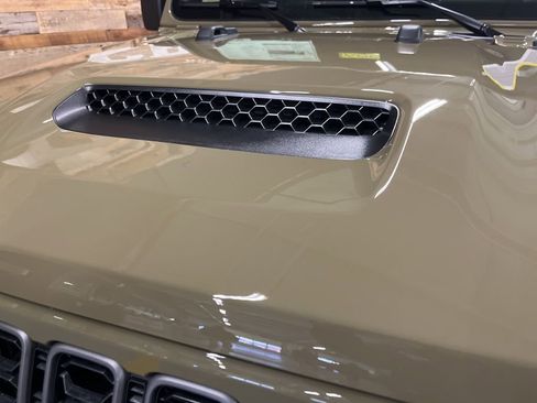 New 2026 Jeep Gladiator Mojave AWD/4WD image 10
