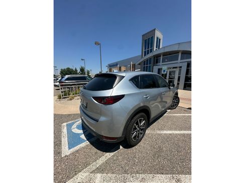 Used 2018 MAZDA CX-5 Touring AWD/4WD image 4