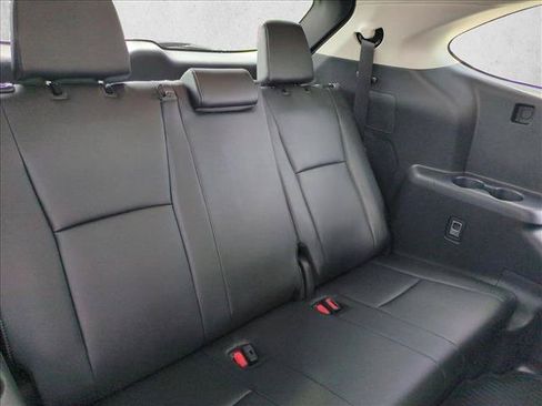 Certified 2025 Toyota Highlander Limited AWD/4WD image 19