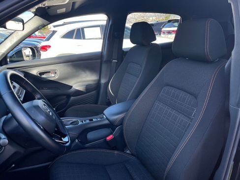 Used 2025 Honda HR-V Sport image 36