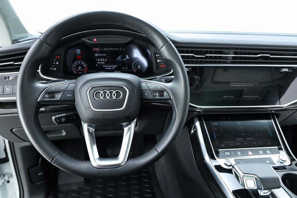 Used 2023 Audi Q7 3.0T Premium Plus AWD/4WD image 47