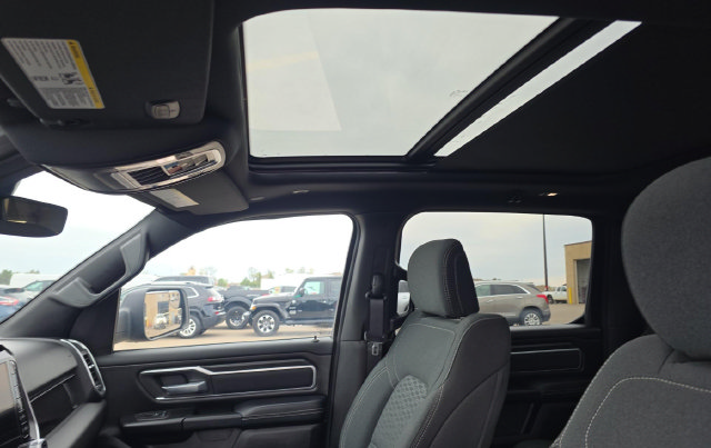 Used 2025 RAM 1500 Big Horn AWD/4WD image 10