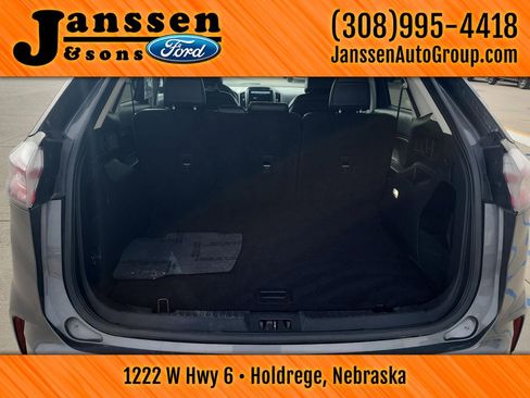 Used 2024 Ford Edge SEL image 12