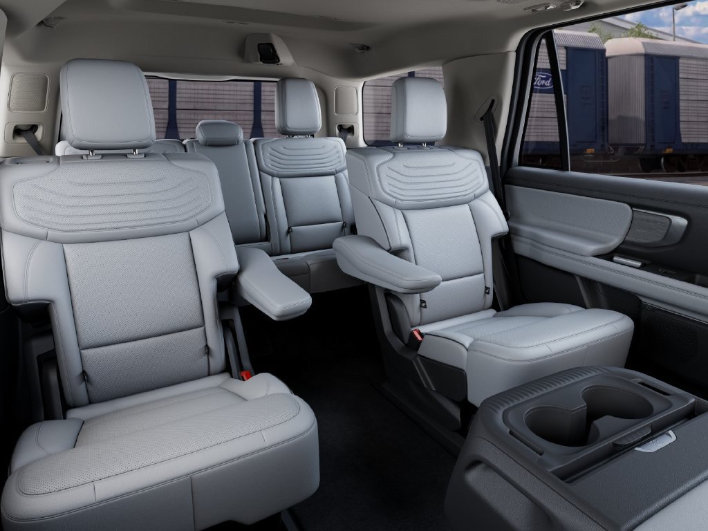 New 2027 Ford Expedition Platinum AWD/4WD image 13