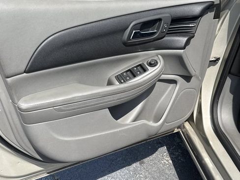 Used 2015 Chevrolet Malibu LS FWD image 15
