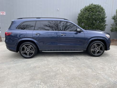 Certified 2025 Mercedes-Benz GLS 450 4MATIC image 5