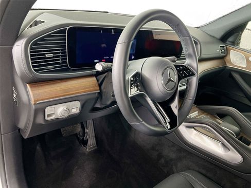 Certified 2026 Mercedes-Benz GLE 350 4MATIC image 9