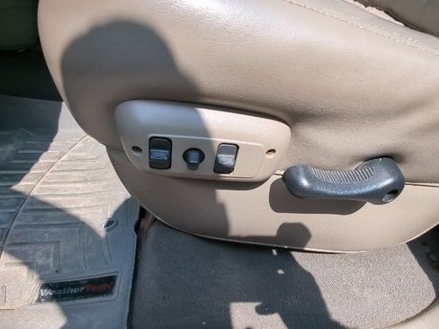 Used 2007 Dodge Ram 2500 Truck Laramie w/ Protection Group AWD/4WD image 12