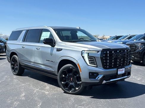 New 2026 GMC Yukon XL Denali Ultimate image 2