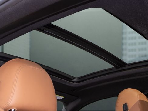 Used 2023 BMW X6 xDrive40i w/ M Sport Package image 19