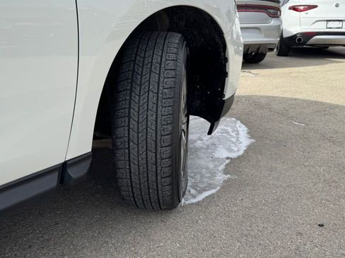 Used 2019 Nissan Pathfinder SL image 10