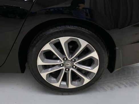 Used 2014 Honda Accord Sport image 16