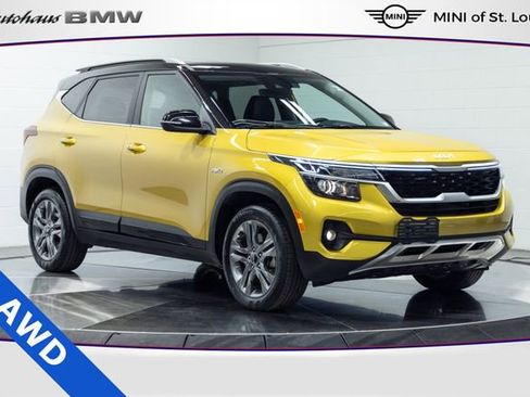Used 2022 Kia Seltos S AWD/4WD image 1