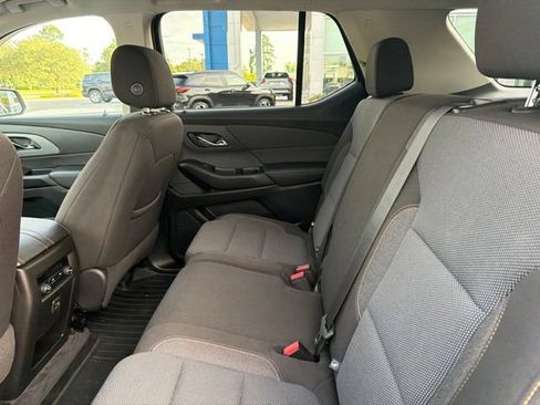 Used 2021 Chevrolet Traverse LS w/ LPO, Blackout Package FWD image 9