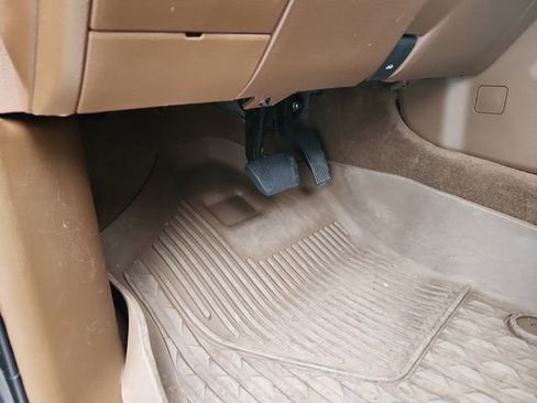 Used 2021 RAM 1500 Laramie image 34