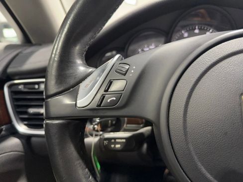 Used 2011 Porsche Panamera 4 image 31