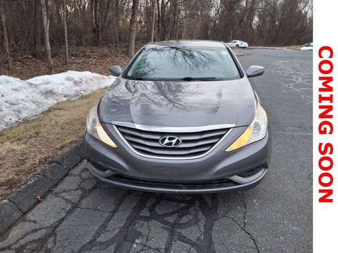 Used 2011 Hyundai Sonata GLS image 2