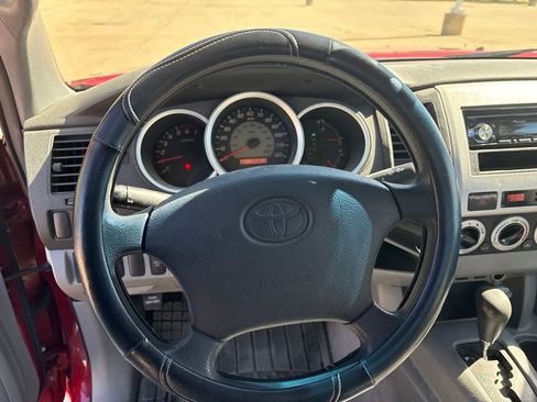Used 2010 Toyota Tacoma 2WD Regular Cab image 14