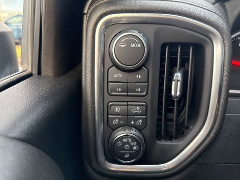 Used 2022 Chevrolet Silverado 3500 High Country image 38