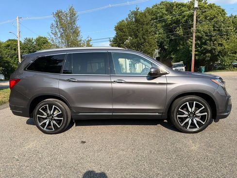 Used 2019 Honda Pilot Touring image 7