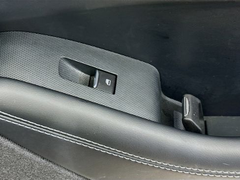 Used 2022 Ford Mustang Mach-E Premium RWD image 30