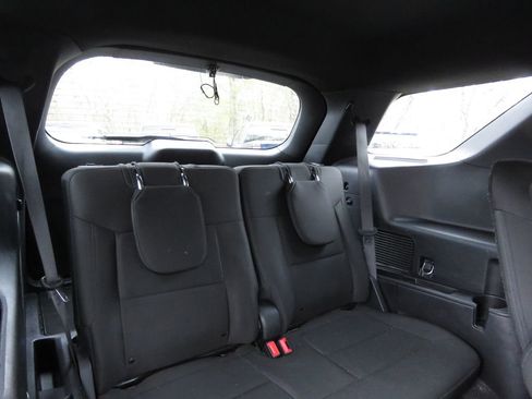 Used 2020 Ford Explorer XLT AWD/4WD image 17
