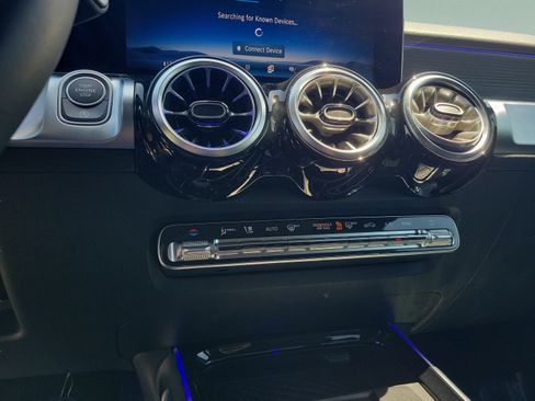 Certified 2026 Mercedes-Benz GLB 250 image 21