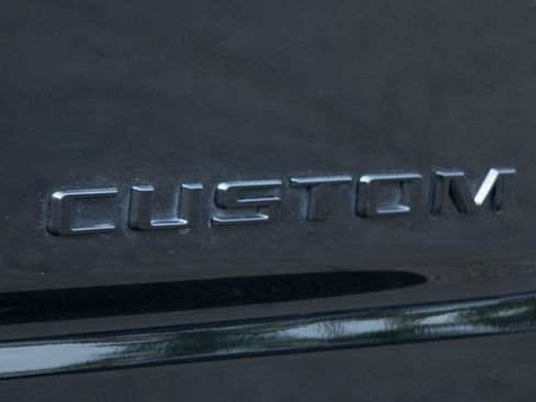Used 2021 Chevrolet Silverado 1500 Custom Trail Boss w/ Midnight Edition image 50