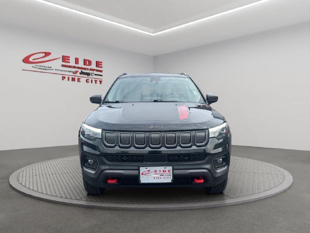 Used 2022 Jeep Compass Trailhawk w/ Trailhawk Elite Group AWD/4WD image 13