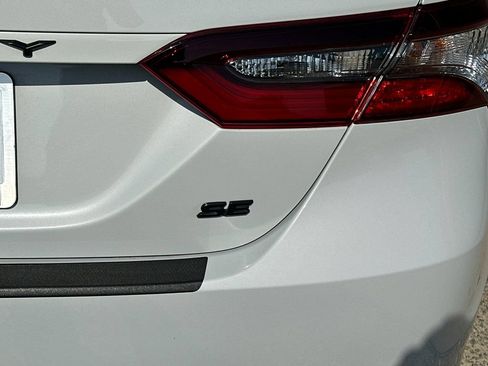 Used 2024 Toyota Camry SE FWD image 38