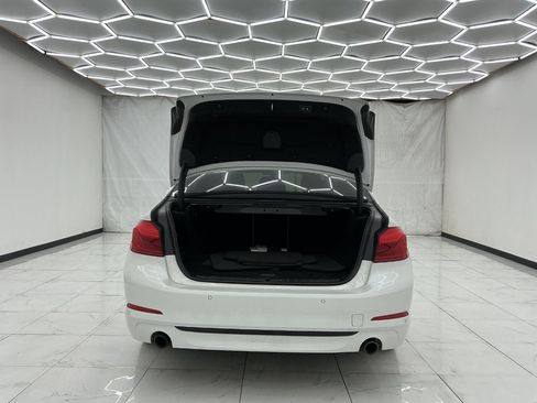 Used 2018 BMW 530e RWD image 44