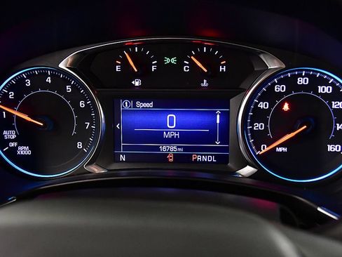 Used 2024 Chevrolet Equinox LT FWD image 16