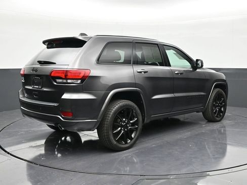 Used 2021 Jeep Grand Cherokee Laredo X image 5