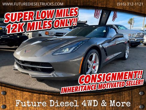 Used 2015 Chevrolet Corvette Stingray Convertible RWD image 1