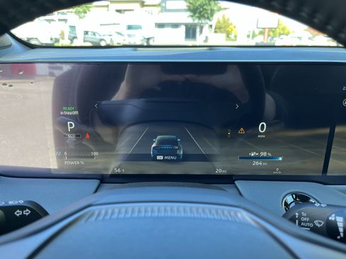 New 2026 Nissan Leaf Platinum+ image 18