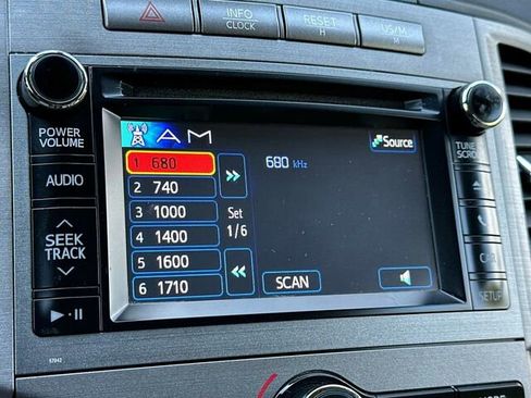 Used 2013 Toyota Venza LE image 23