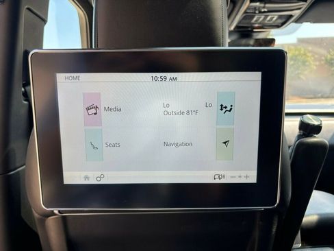 Used 2019 Land Rover Range Rover SV Autobiography Dynamic image 18