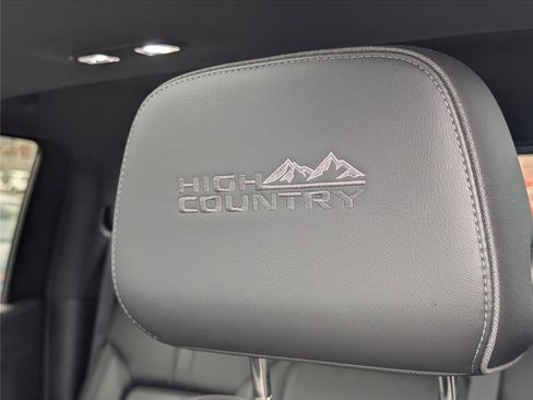 Used 2019 Chevrolet Silverado 1500 High Country w/ Technology Package image 22