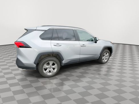 Used 2025 Toyota RAV4 XLE AWD/4WD image 8
