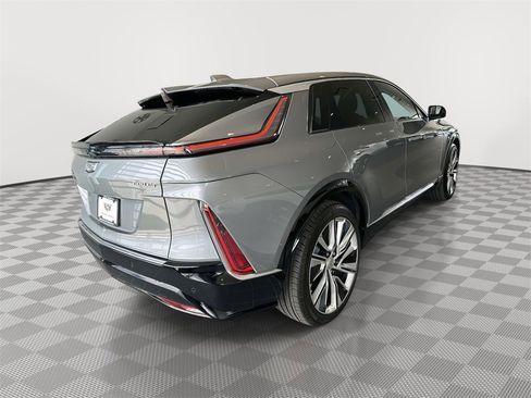 Certified 2024 Cadillac Lyriq Luxury image 5