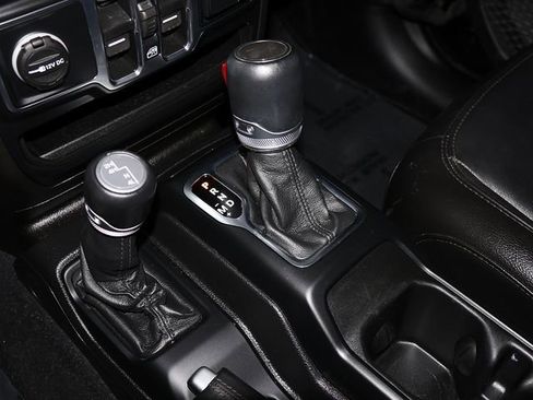 Used 2022 Jeep Wrangler Unlimited Sahara AWD/4WD image 24