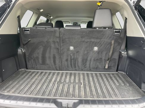 Used 2024 Toyota Grand Highlander AWD image 16
