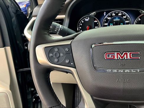 Used 2017 GMC Acadia Denali w/ Technology Package image 13