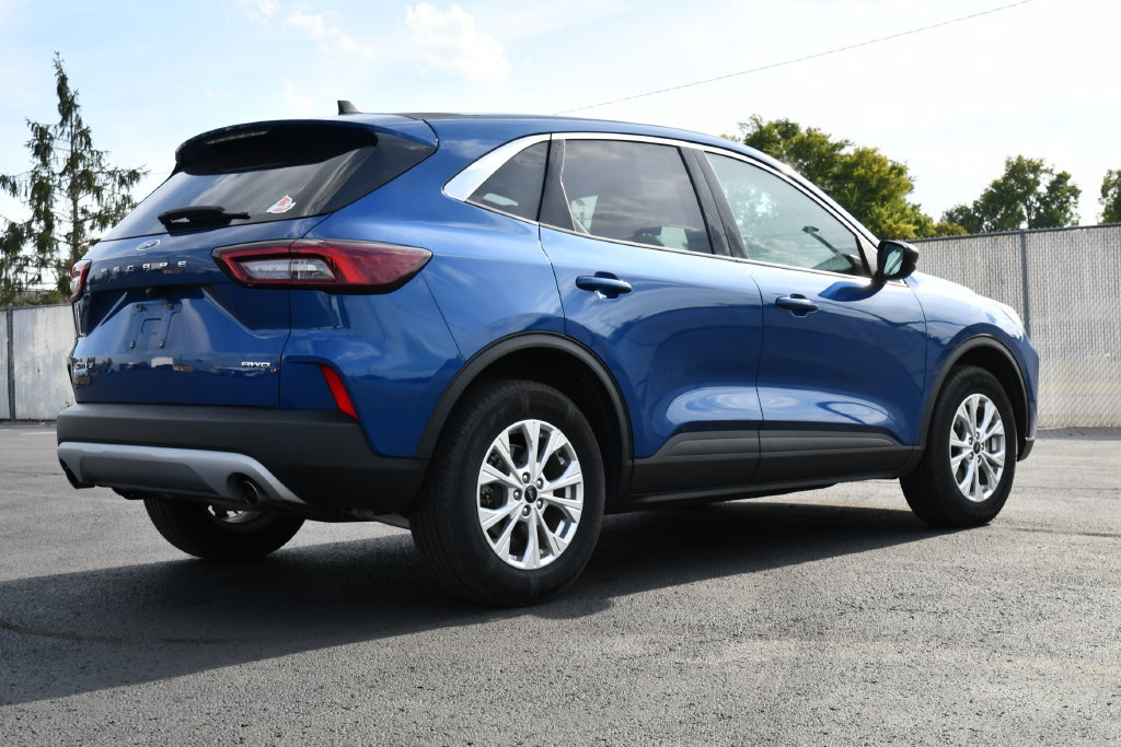 Used 2023 Ford Escape Active AWD/4WD image 7