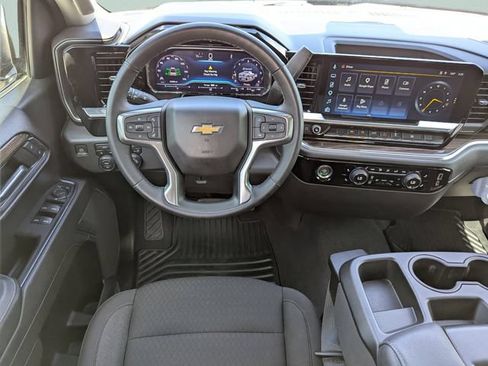 Used 2024 Chevrolet Silverado 1500 LT AWD/4WD image 17
